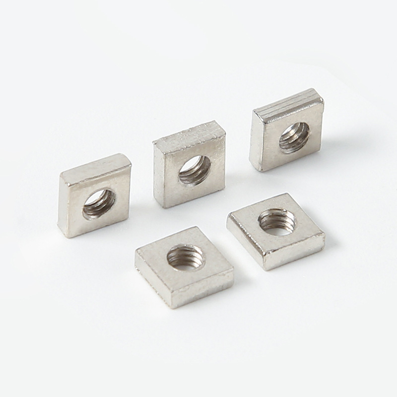 Төртбұрышты гайка